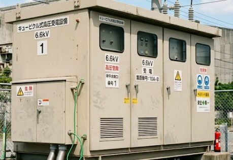 キュービクルの基本構造と主要機器の役割とは